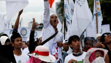 Photo of إندونيسيا تقطع الإنترنت عن بابوا للسيطرة على الاضطرابات