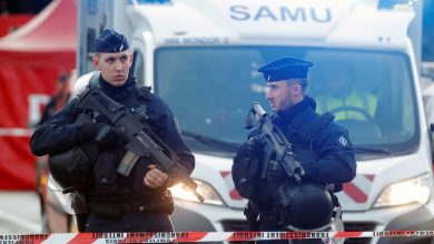 Photo of الشرطة الفرنسية تطلق النار على مسلح اقتحم ثكنة شرطية
