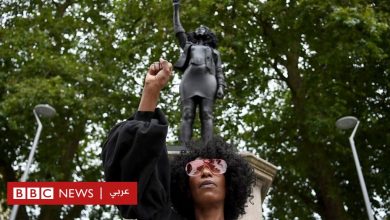 Photo of “حياة السود مهمة”: تمثال متظاهرة بدلا من تاجر العبيد في مدينة بريطانية
