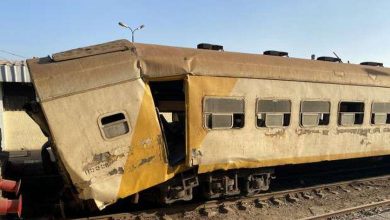 Photo of إصابات إثر اصطدام قطار بحاجز خرساني في مصر